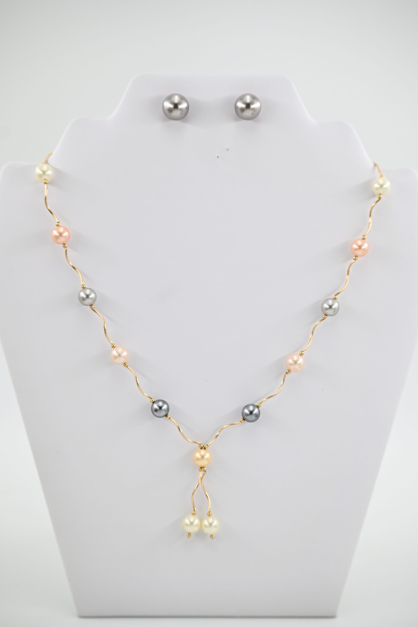 14K Yellow Gold and Cultured Pearl Lariet Style Necklace