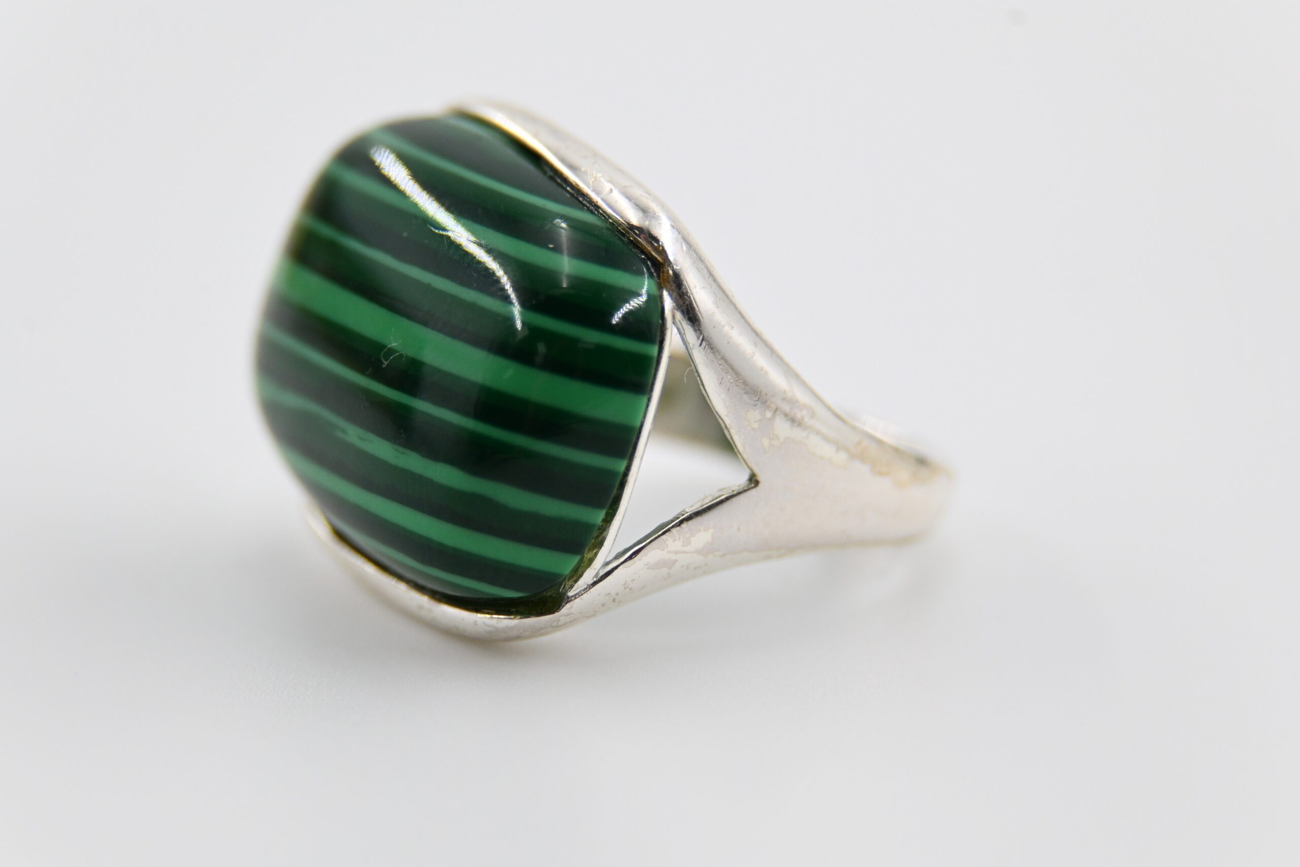 Sterling Silver and Malachite Jewelry Group with Two Rings, Pierced Earrings, and Two Pendants - Image 10