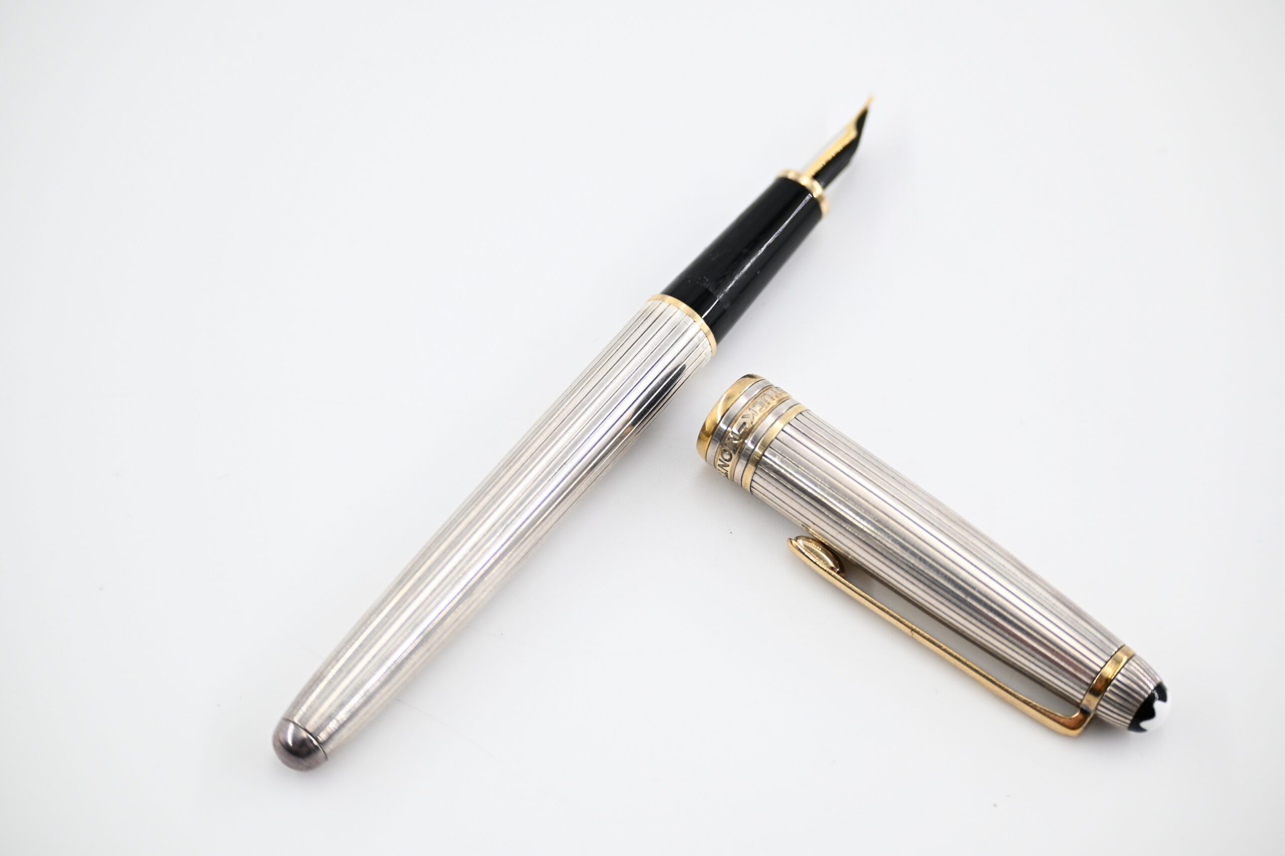 Montblanc Meisterstuck Solitaire Sterling Silver Pinstripe Fountain Pen with Gold-Plated Trim - Image 2