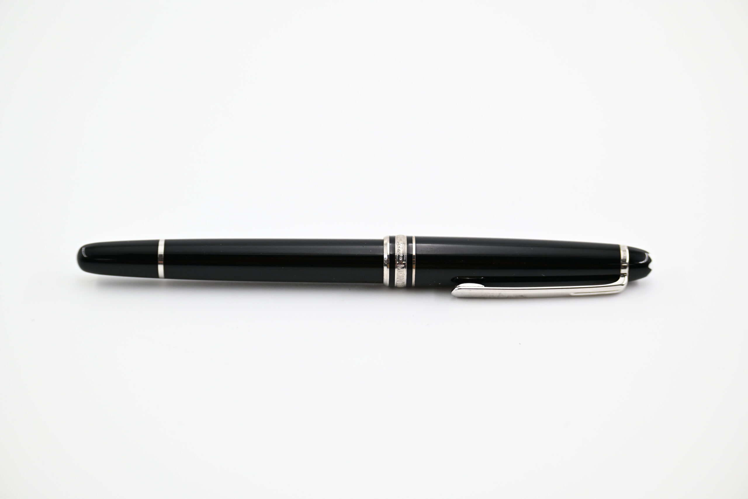 Montblanc Meisterstuck Classique Rollerball Pen in Black Resin with Platinum-Line Trim