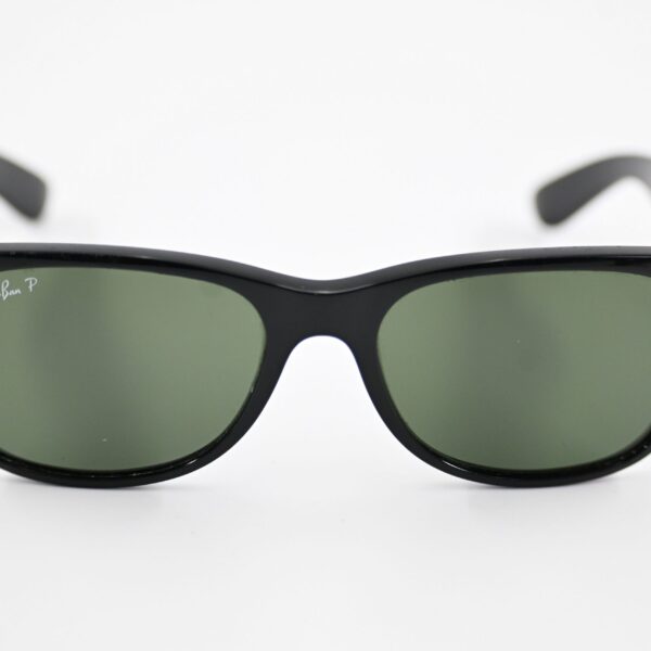 Ray-Ban New Wayfarer Black Polarized Sunglasses with G-15 Green Lenses