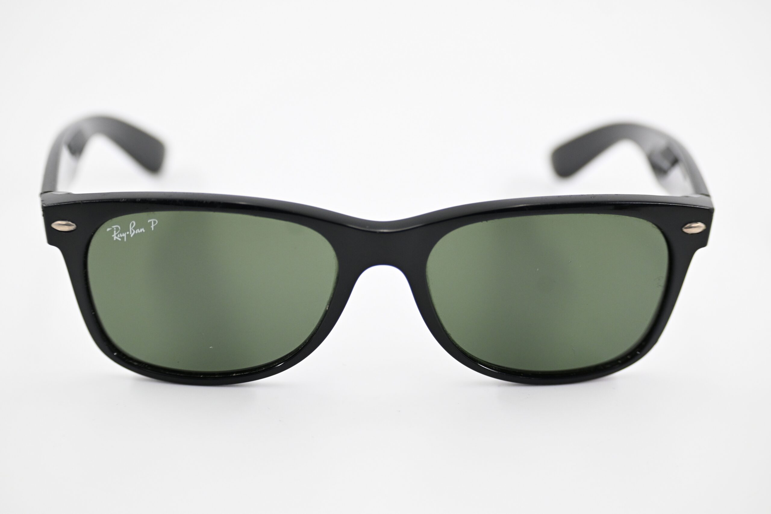 Ray-Ban New Wayfarer Black Polarized Sunglasses with G-15 Green Lenses