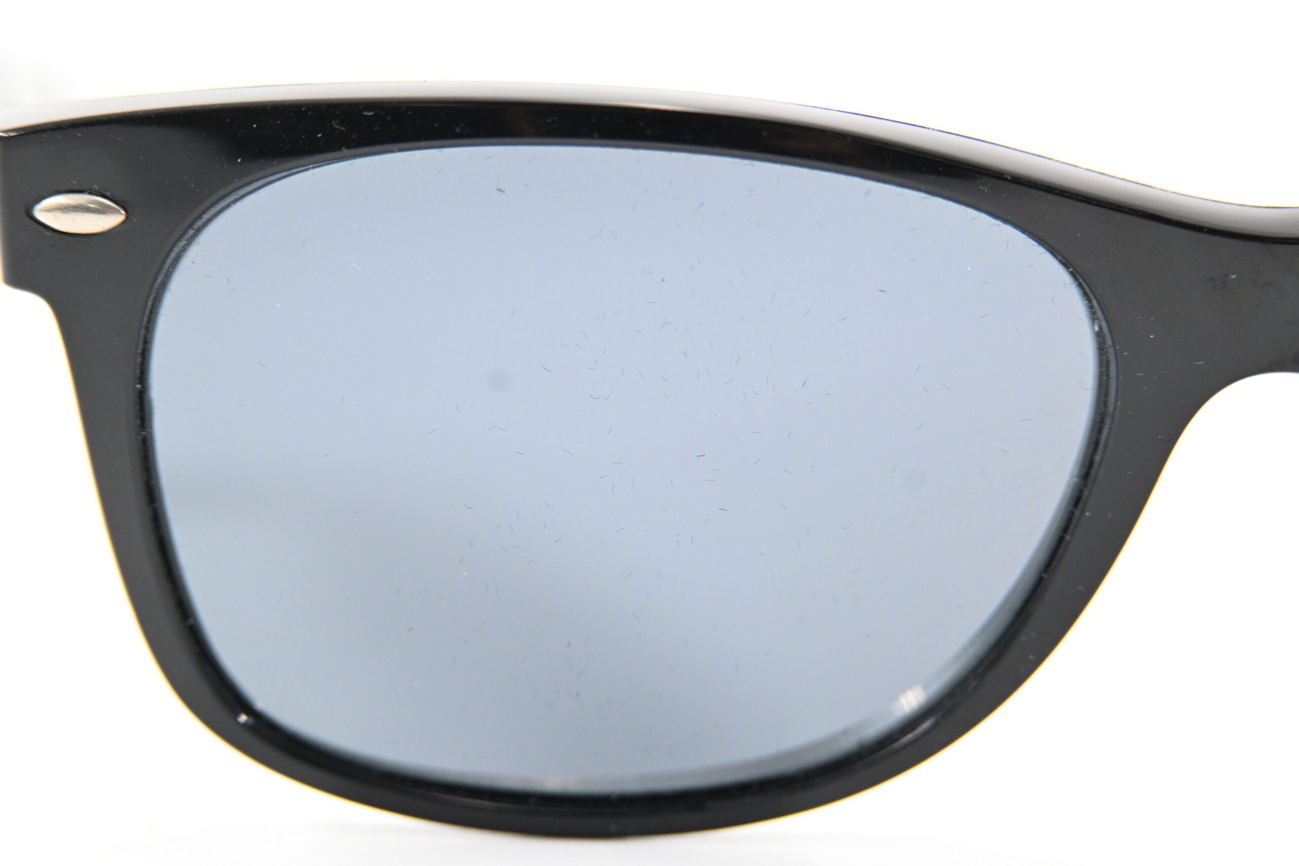 Ray-Ban New Wayfarer Black Sunglasses with Blue-Grey Tinted Lenses - Image 7