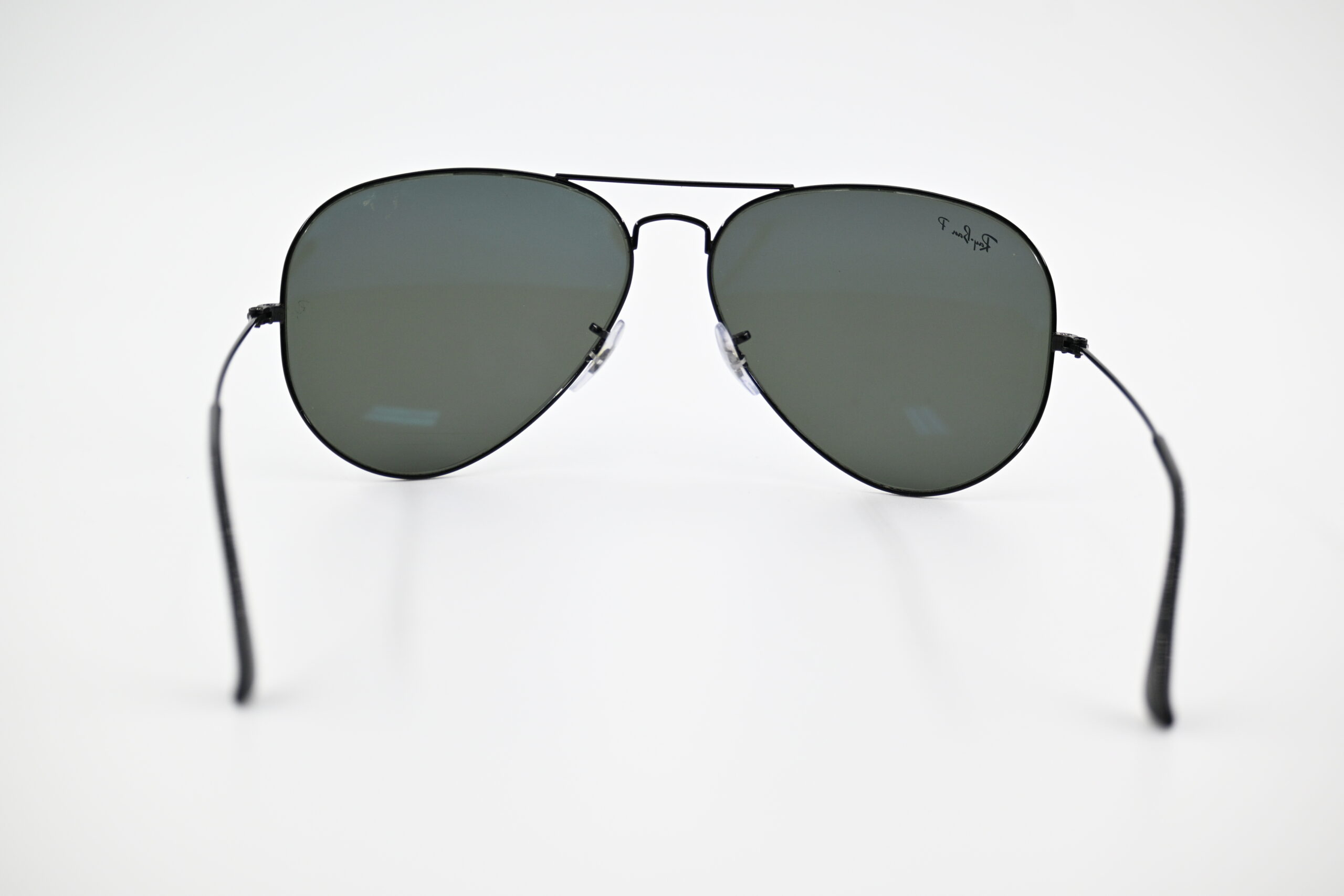 Ray-Ban Aviator Classic Black Polarized Sunglasses with Green Lenses - Image 4