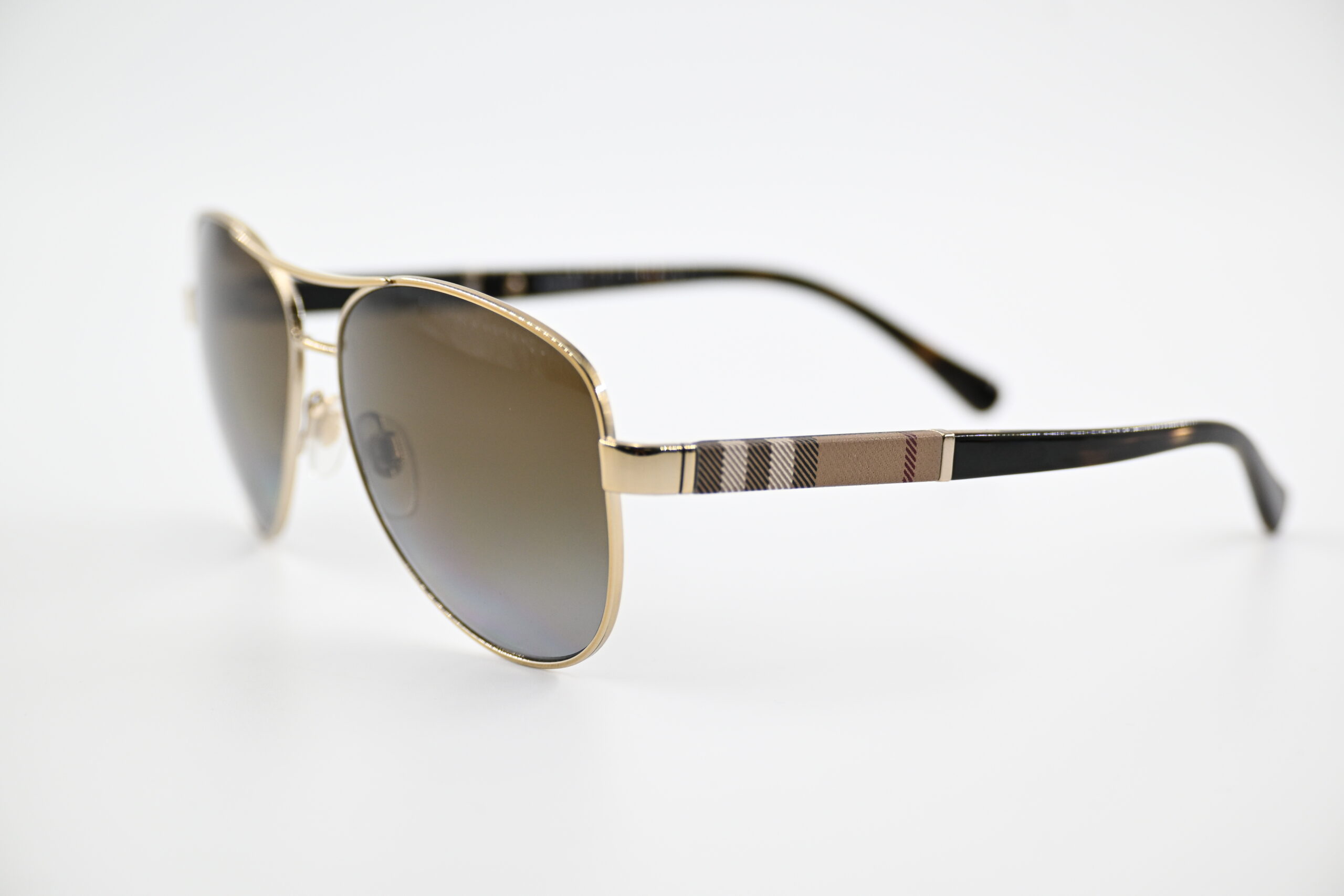 Burberry B3080 Gold Aviator Sunglasses with Nova Check Temples Polarized - Image 2
