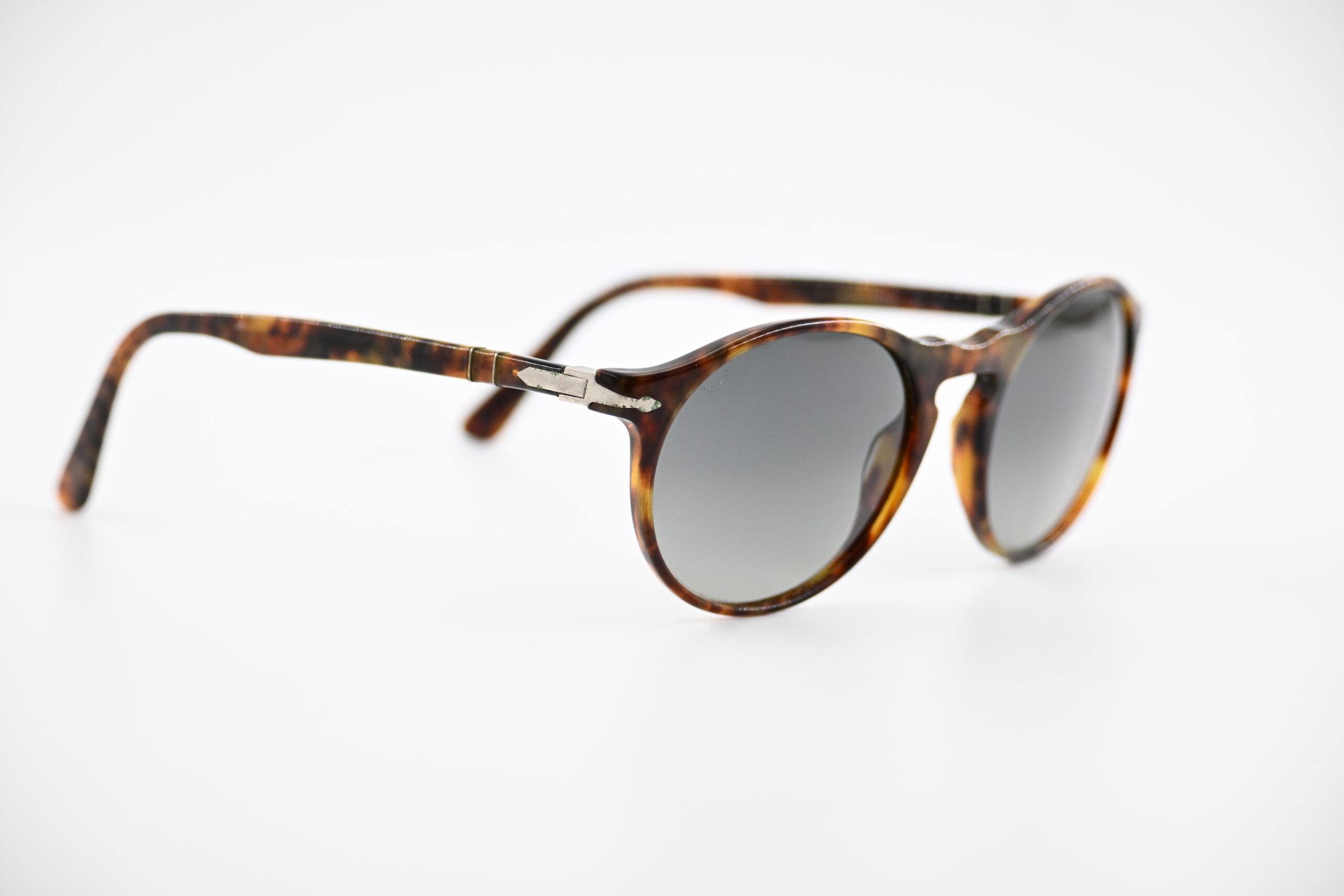 Persol Round Tortoise Sunglasses with Gray Gradient Lenses, Hand Made in Italy - Image 6