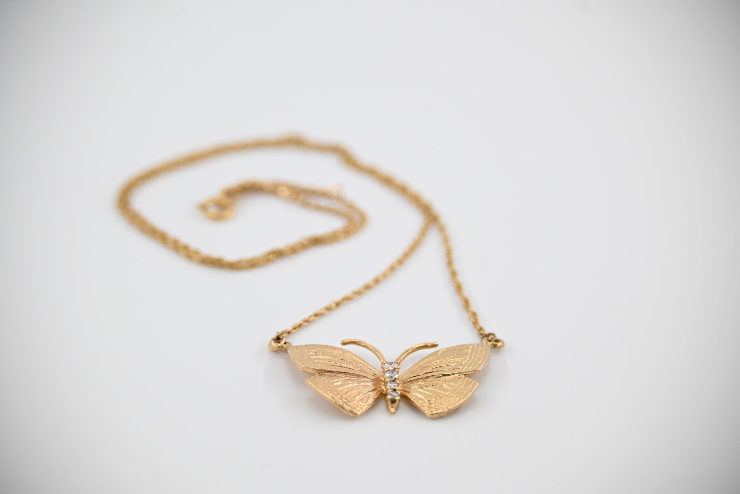 14K Yellow Gold Butterfly Pendant Necklace with 4 Diamonds - Image 2