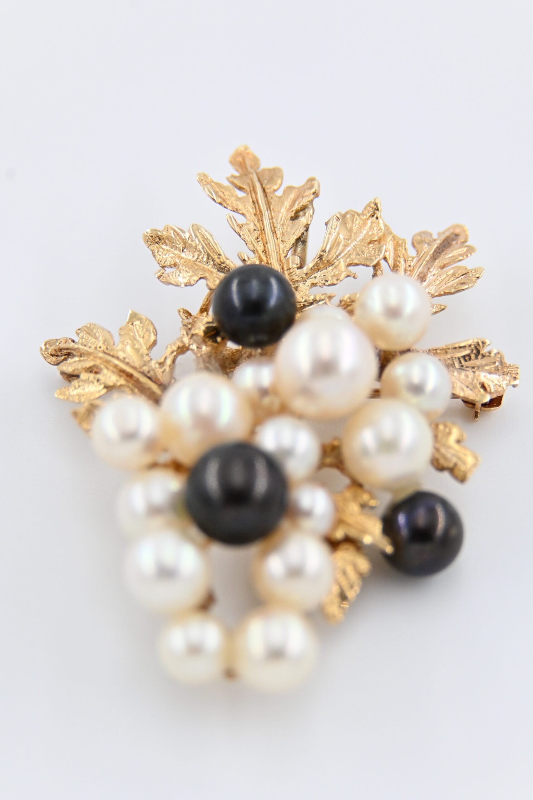 14K Yellow Gold Pearl Cluster Grape Brooch Pendant with Leaves