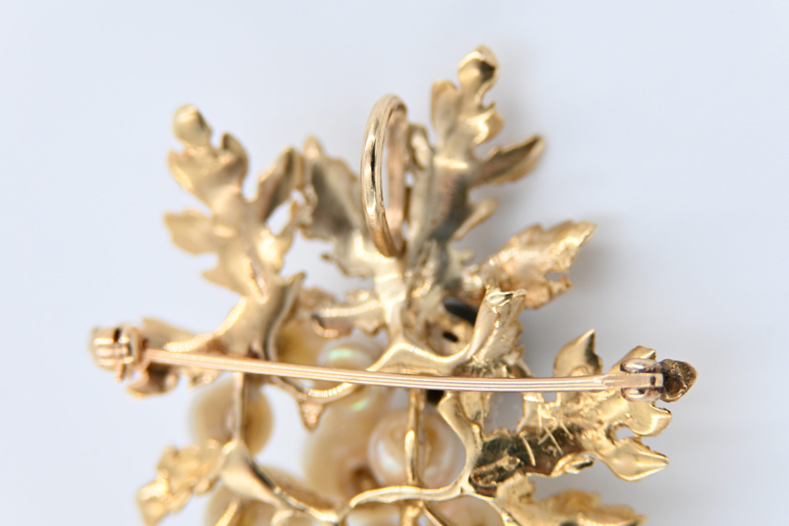 14K Yellow Gold Pearl Cluster Grape Brooch Pendant with Leaves - Image 5