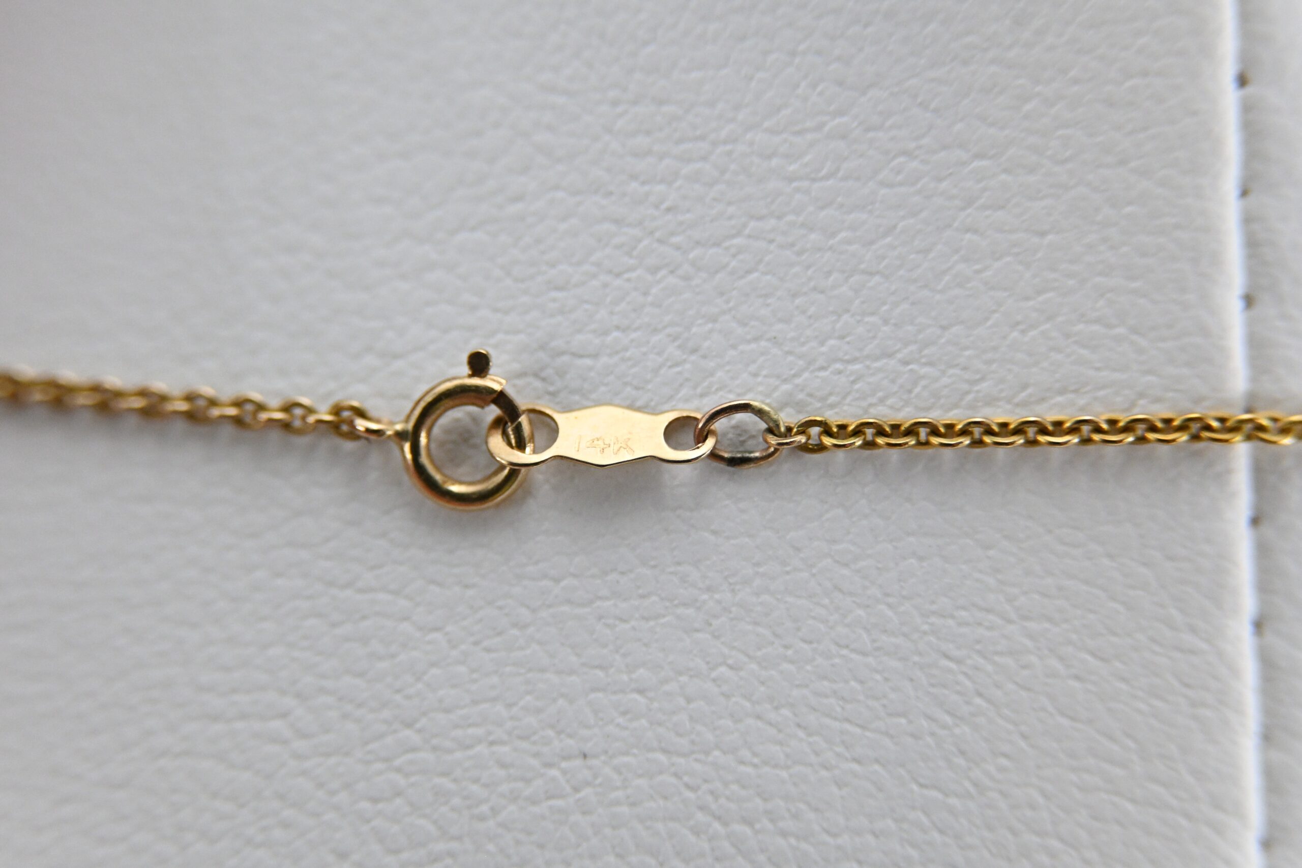 14K Yellow Gold V-Shape Chevron Pendant Necklace with Diamond Accents - Image 5