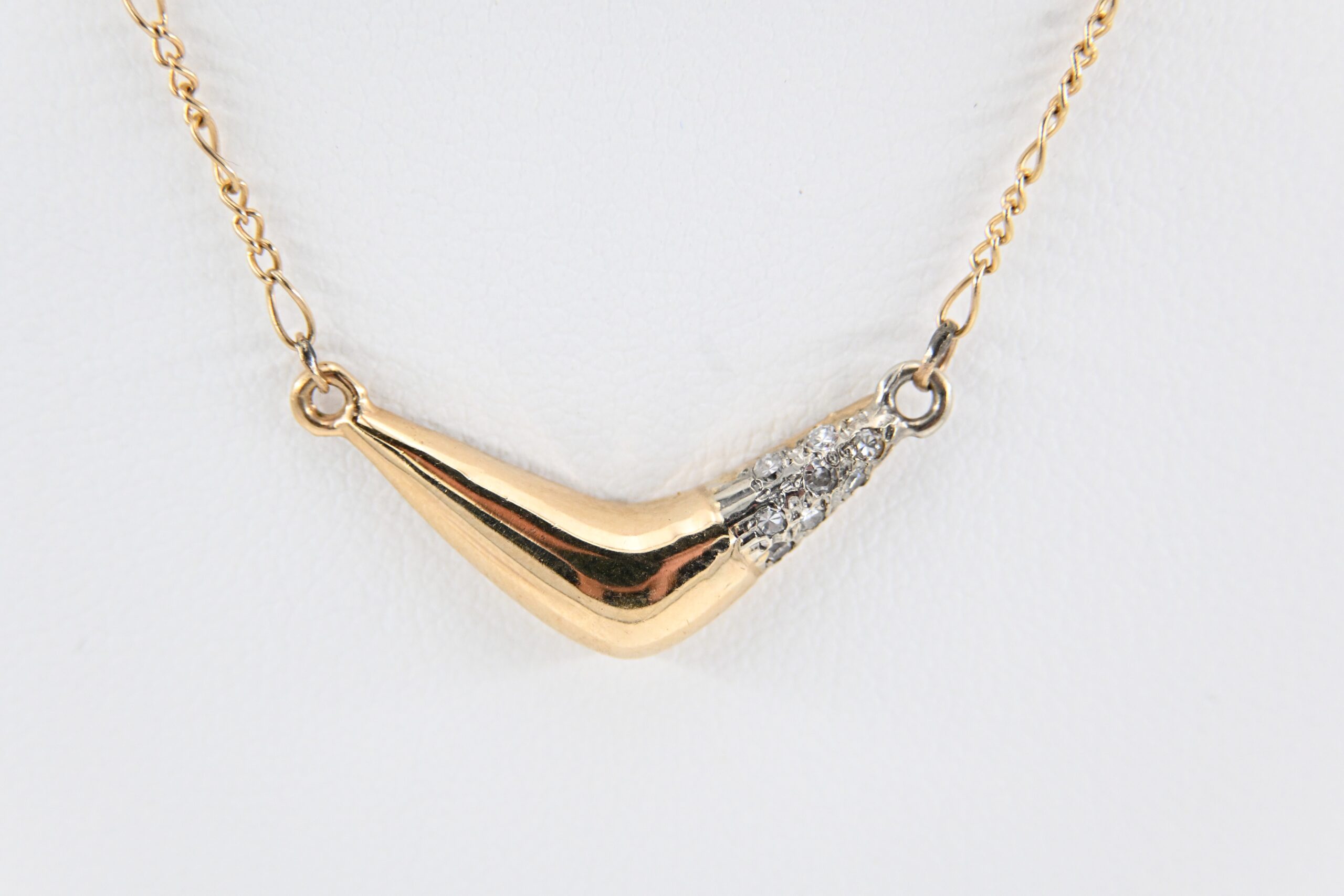 14K Yellow Gold V-Shape Chevron Pendant Necklace with Diamond Accents - Image 6