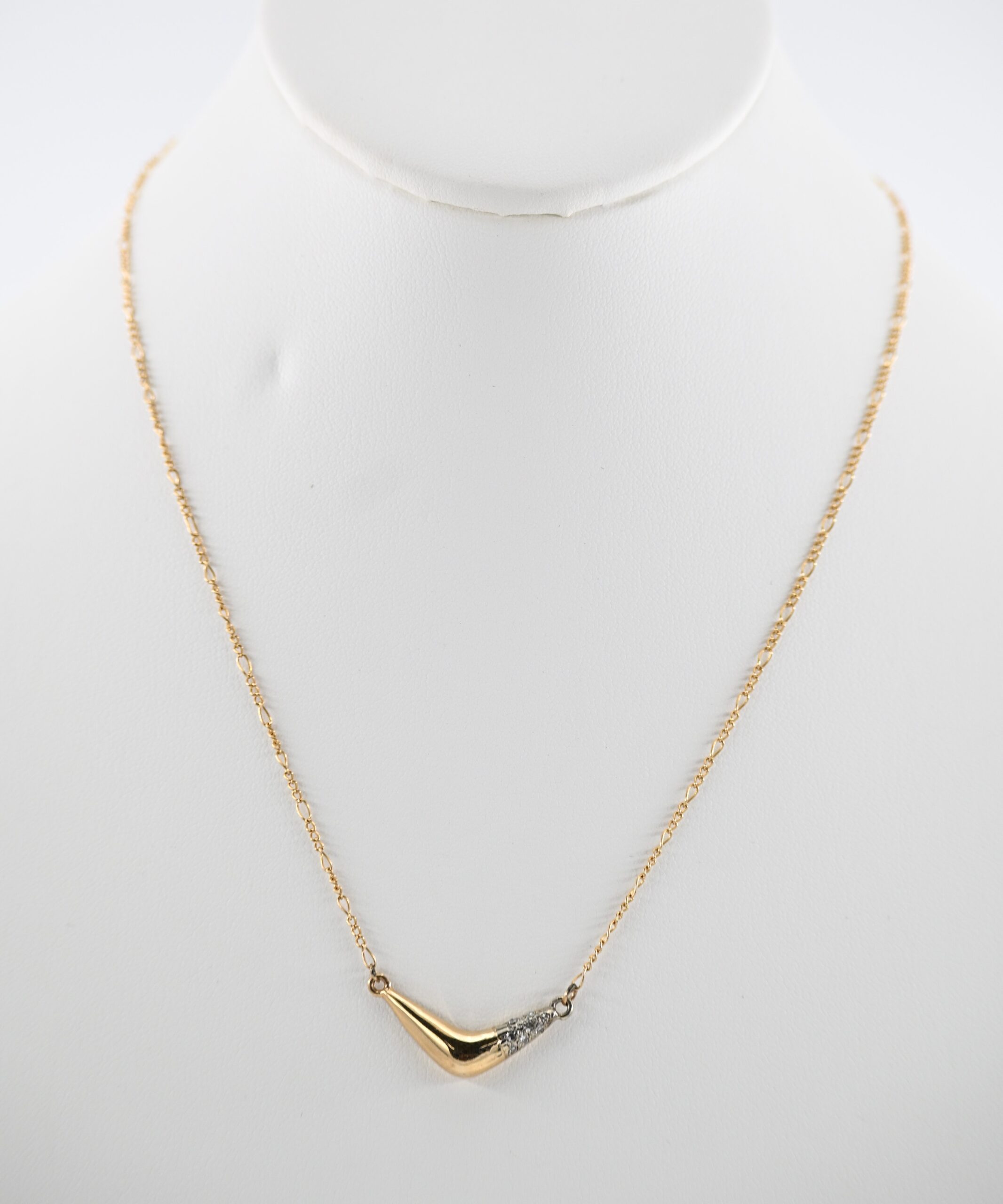 14K Yellow Gold V-Shape Chevron Pendant Necklace with Diamond Accents
