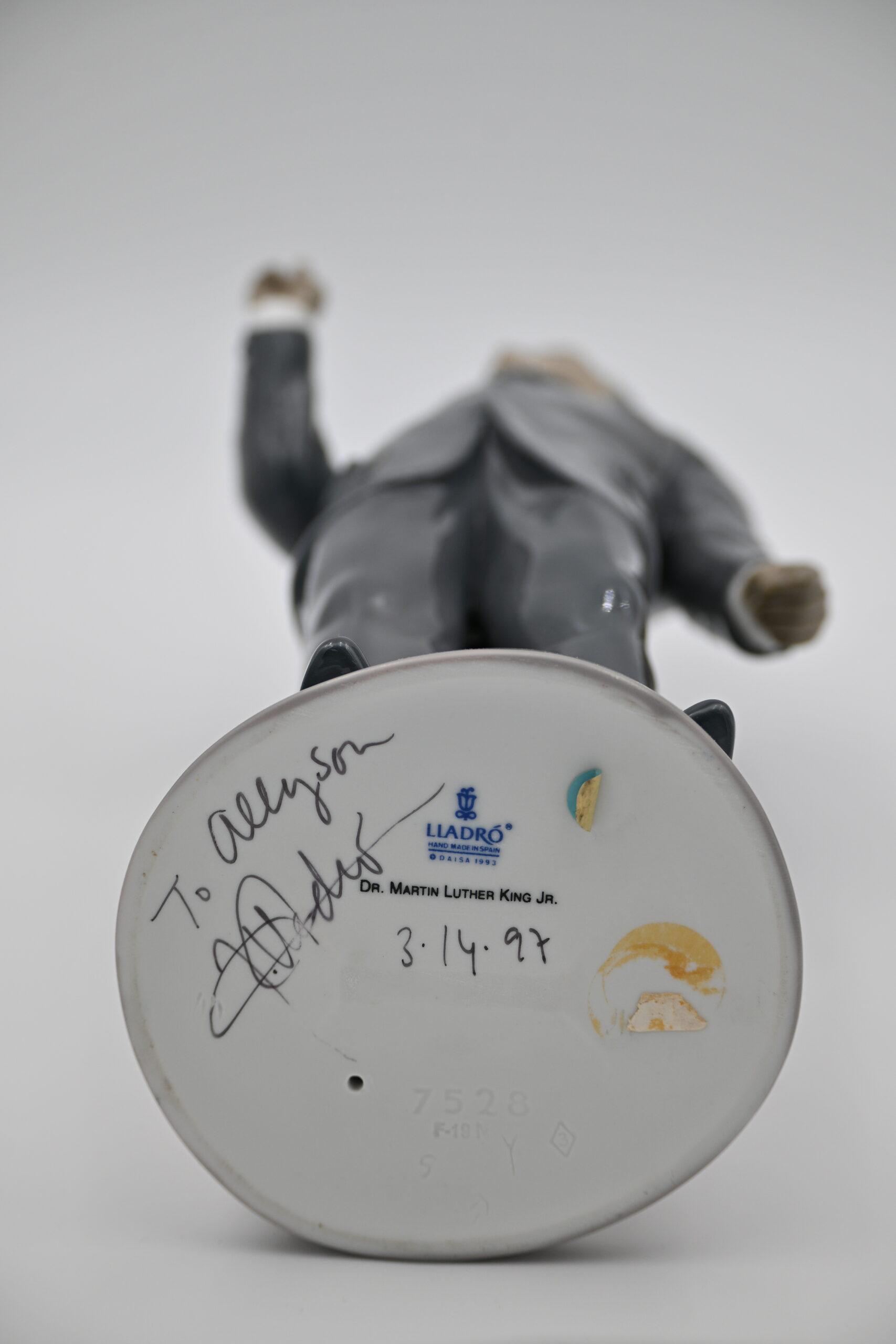 Lladro Dr. Martin Luther King Jr. Porcelain Figurine Hand Made in Spain 1993 - Image 5