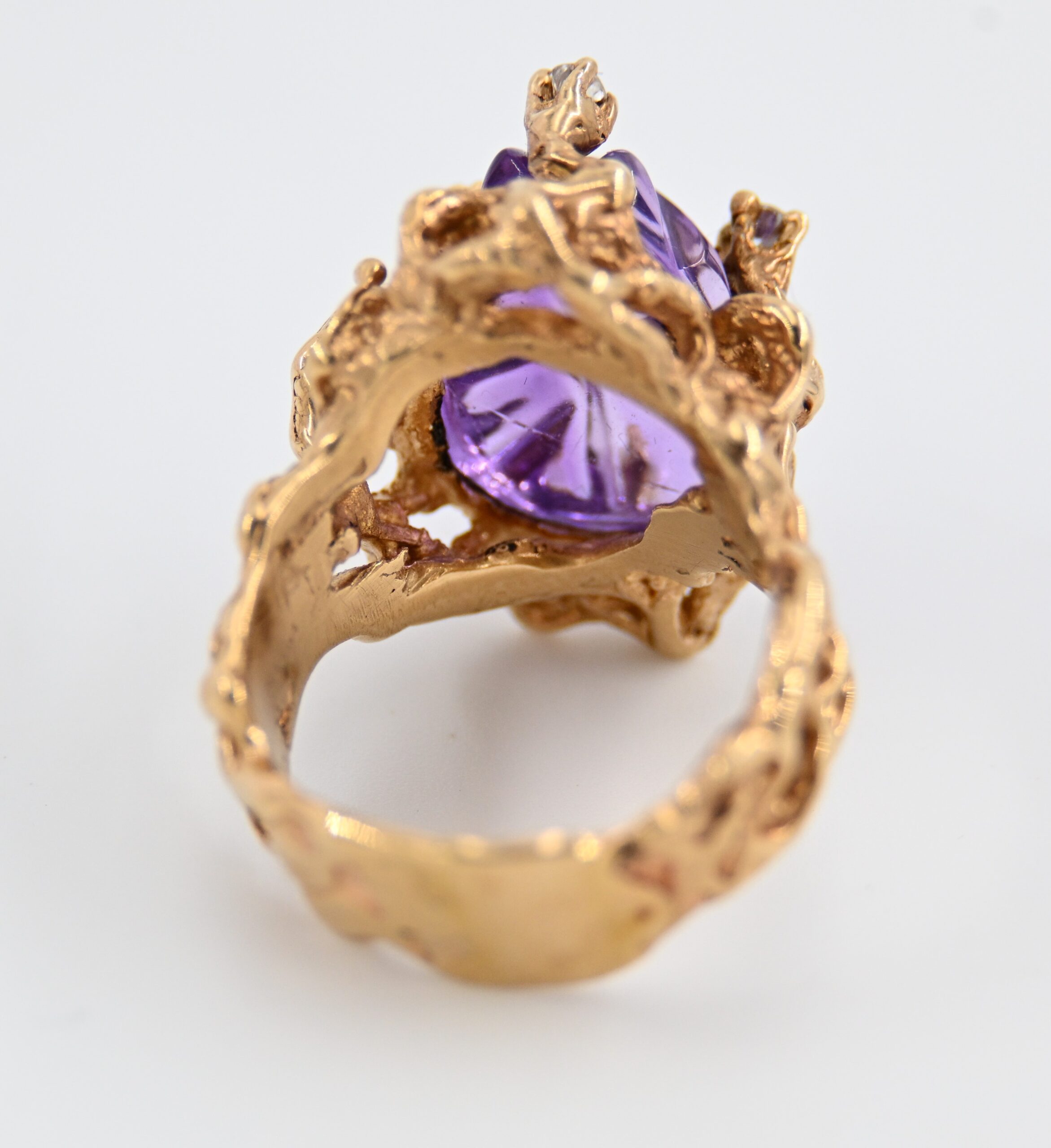 14K Gold Brutalist Artist Signed-Carved Amethyst & Diamond Cocktail Ring - Image 5