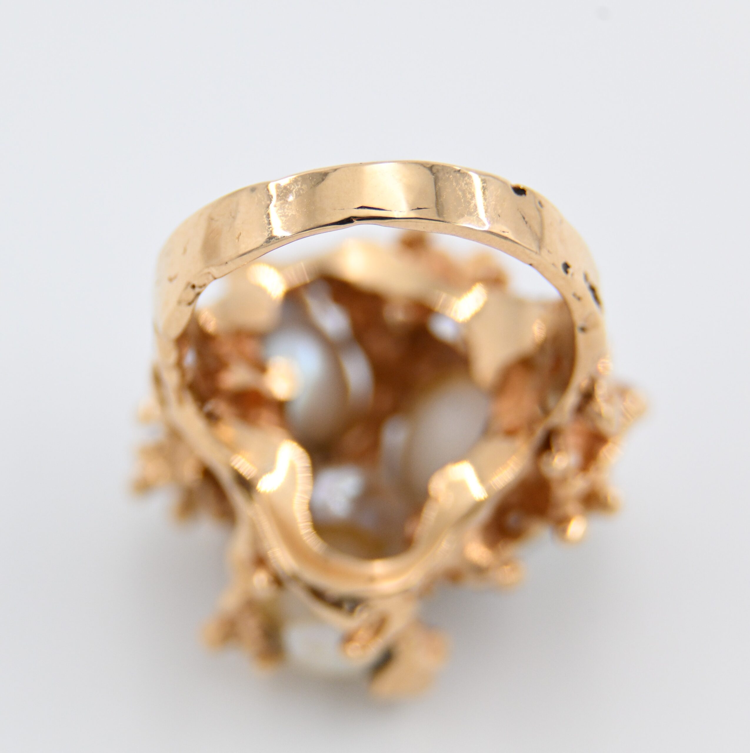 Vintage 18K Yellow Gold Baroque Pearl Cluster Brutalist Cocktail Ring - Image 6