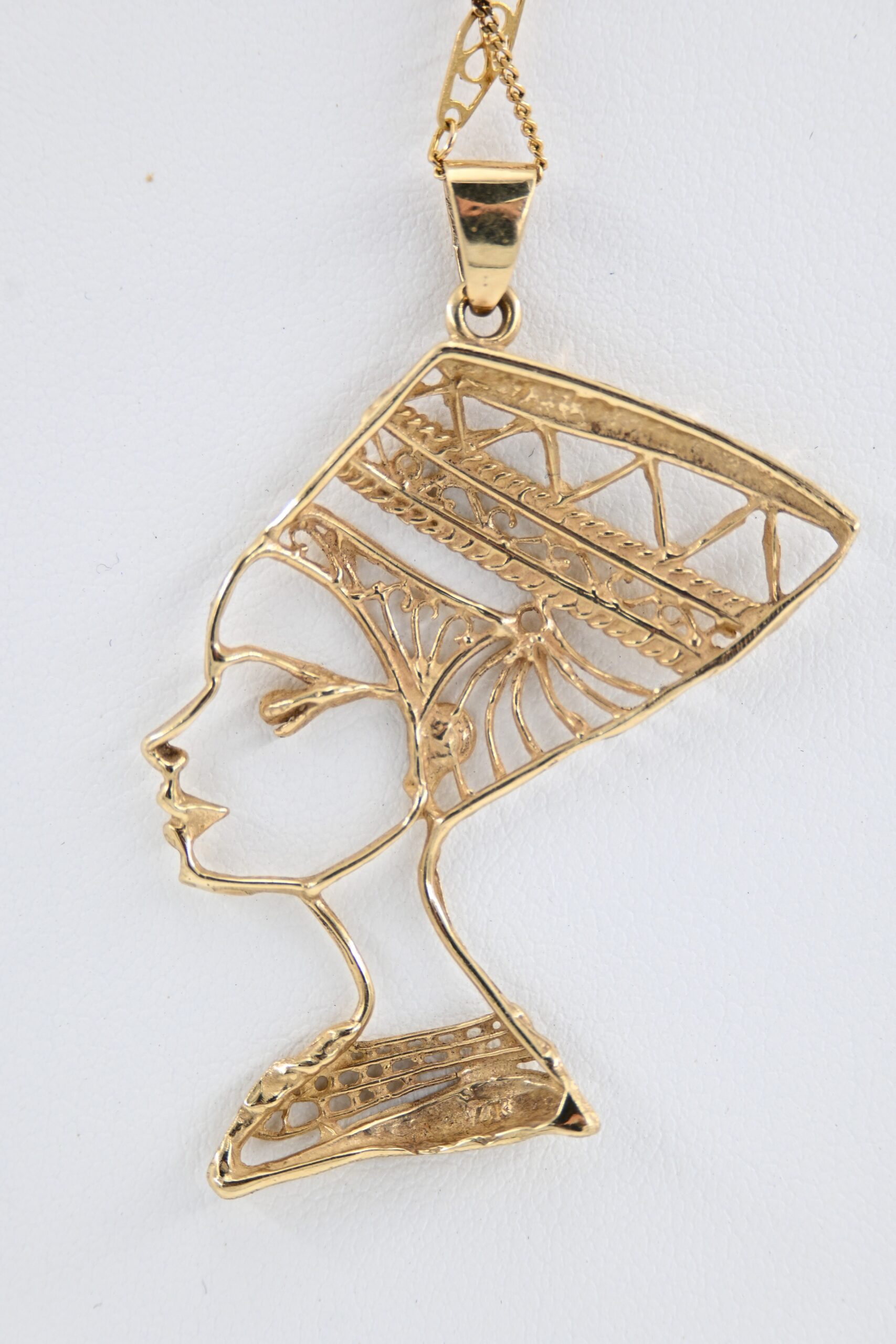 14K Yellow Gold Egyptian Revival Nefertiti Pendant Necklace - Image 6