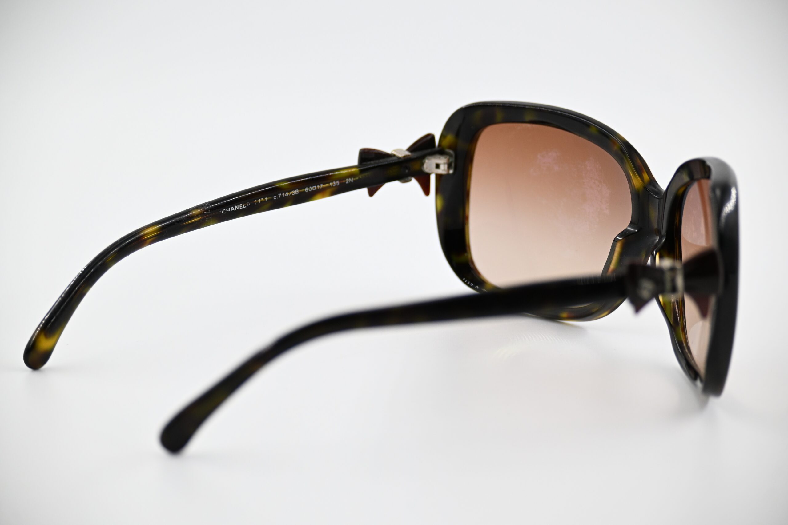 Chanel 5171 Dark Tortoise Oversized Sunglasses with CC Logo Bow Detail - Image 5