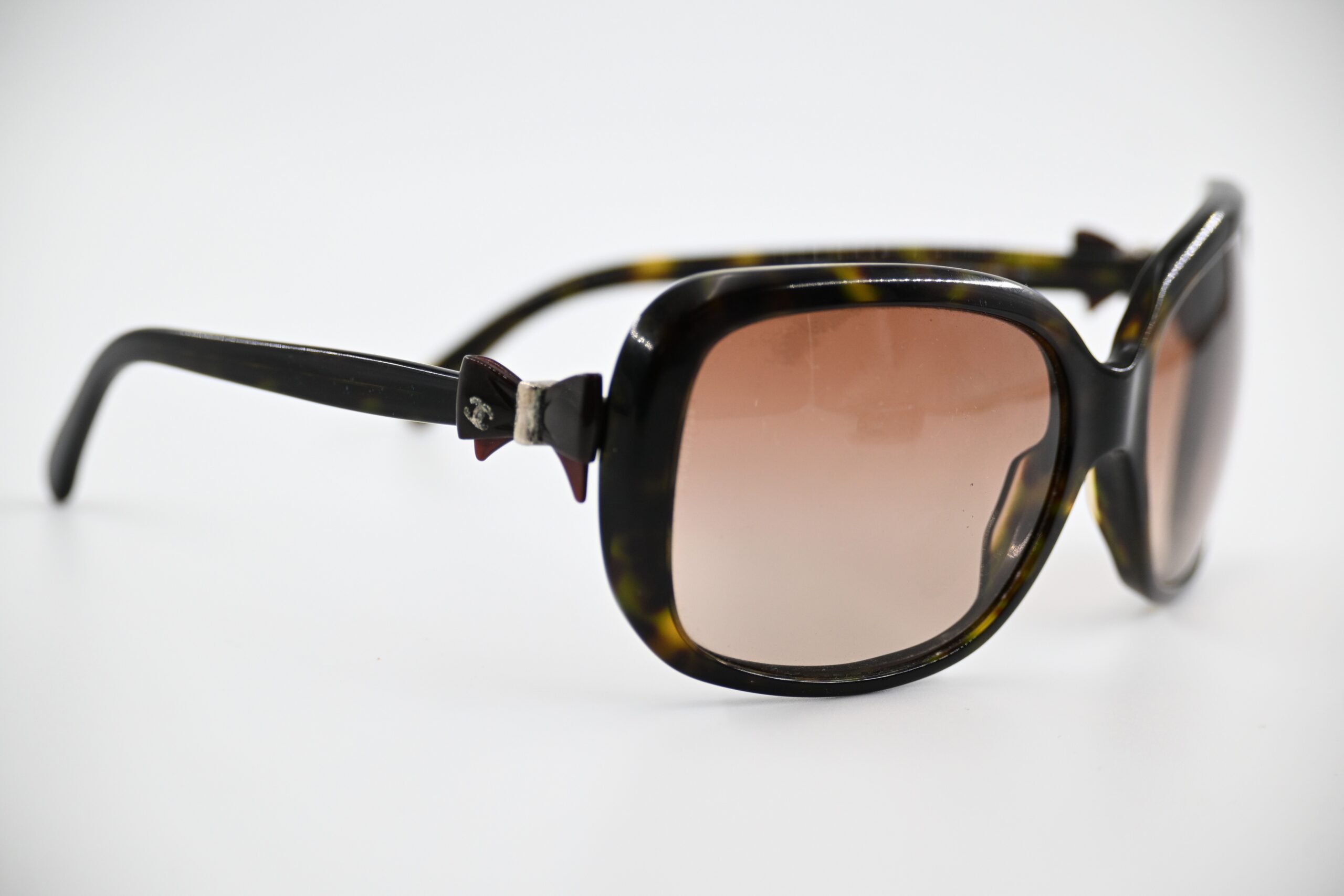 Chanel 5171 Dark Tortoise Oversized Sunglasses with CC Logo Bow Detail - Image 6