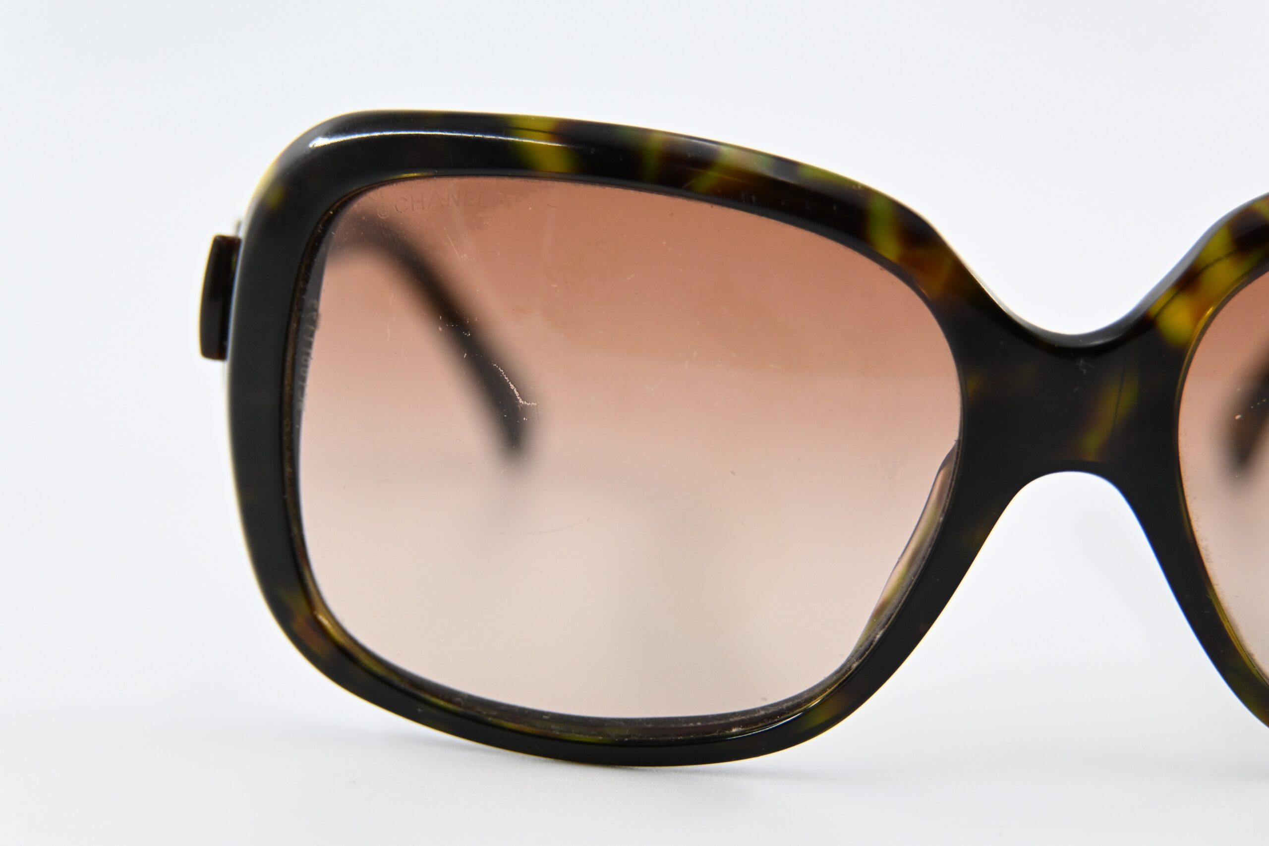 Chanel 5171 Dark Tortoise Oversized Sunglasses with CC Logo Bow Detail - Image 7