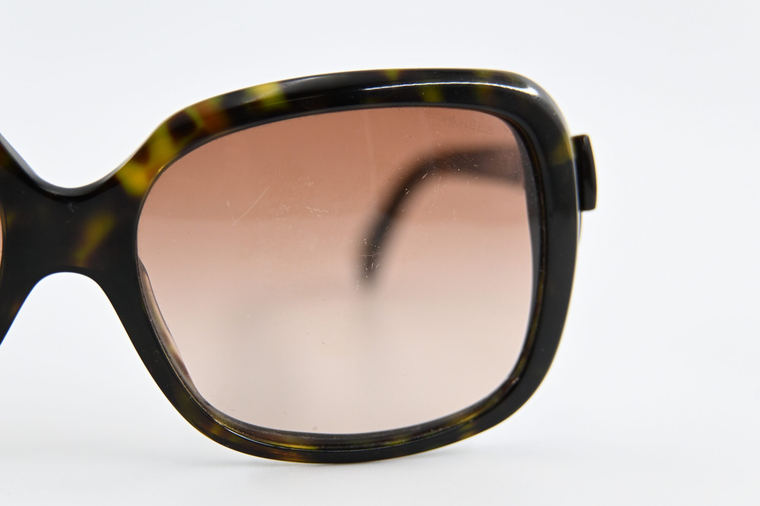Chanel 5171 Dark Tortoise Oversized Sunglasses with CC Logo Bow Detail - Image 8