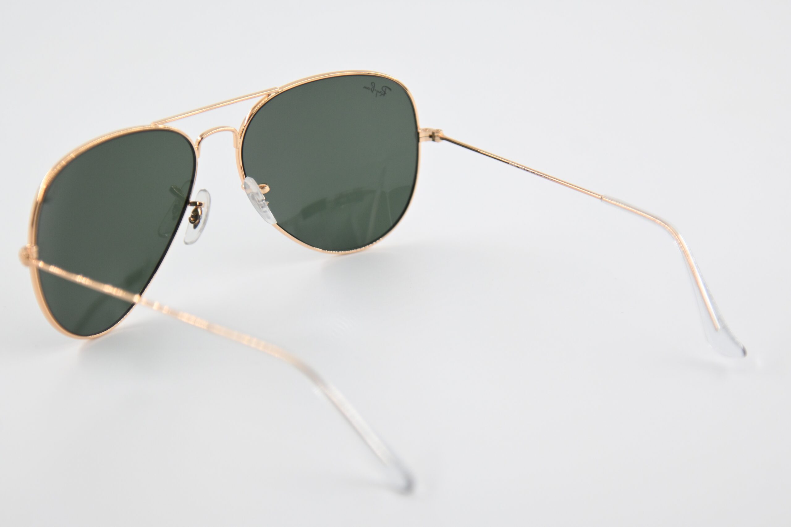 Ray-Ban Aviator Classic Gold Frame Sunglasses with G-15 Green Lenses - Image 3