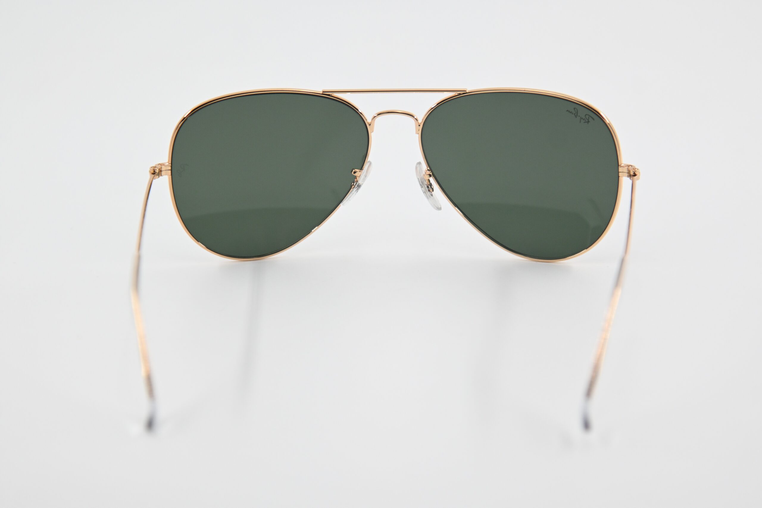 Ray-Ban Aviator Classic Gold Frame Sunglasses with G-15 Green Lenses - Image 4